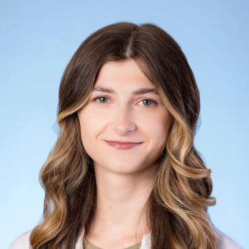 Portrait of Summit Orthopedic Physician's Assistant Elle Wright